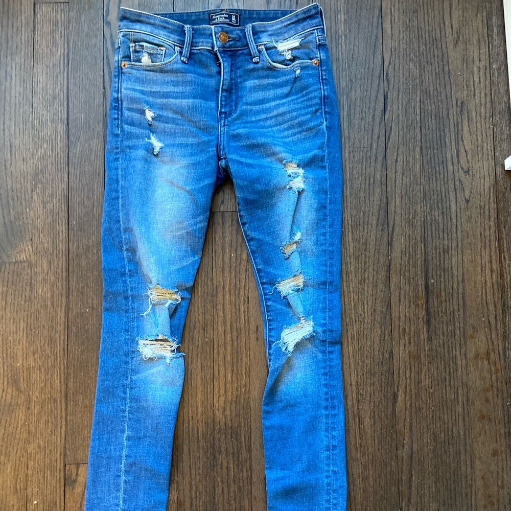 Abercrombie & Fitch distressed blue jeans
